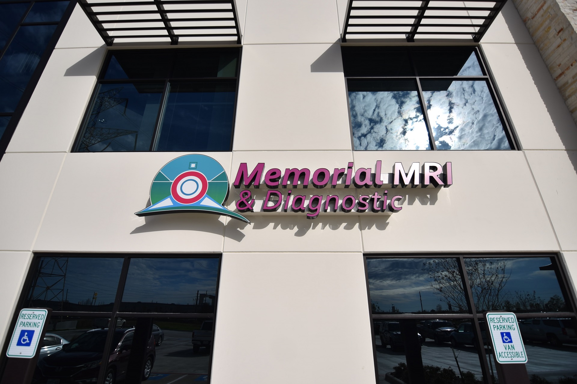 huge logo of Memorial MRI & Diagnostic