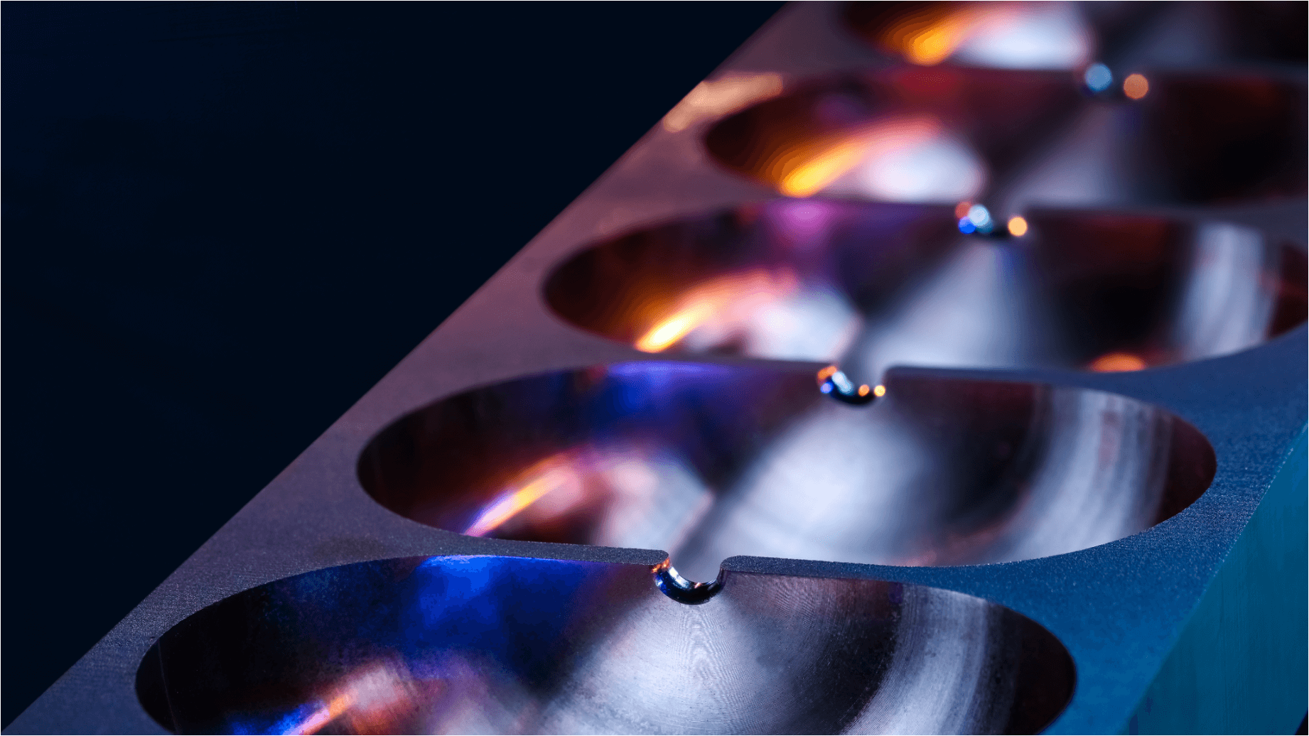 a detailed view of the accelerating tube